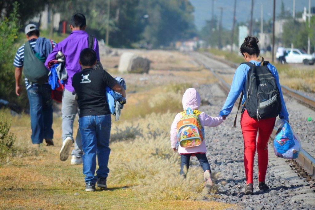 Niños migrantes en México.